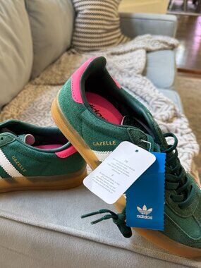 NWT Adidas Gazelle Indoor Retro Womens Sport Sneaker